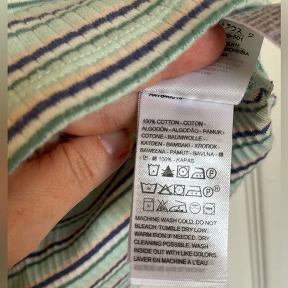 Levi’s Button Up Y2K Western Style Blue Striped Cropped Tee 100% Cotton Size XL - Picture 5 of 6